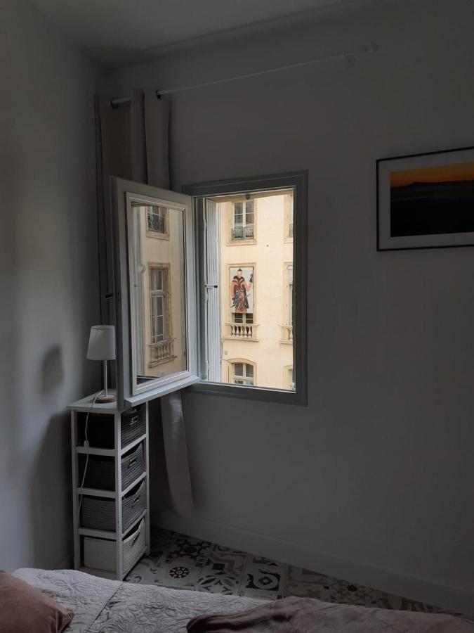 Studio De L'Horloge - Studio De Charme, Hyper Centre Maison Jean Vilar 亞維農 外观 照片