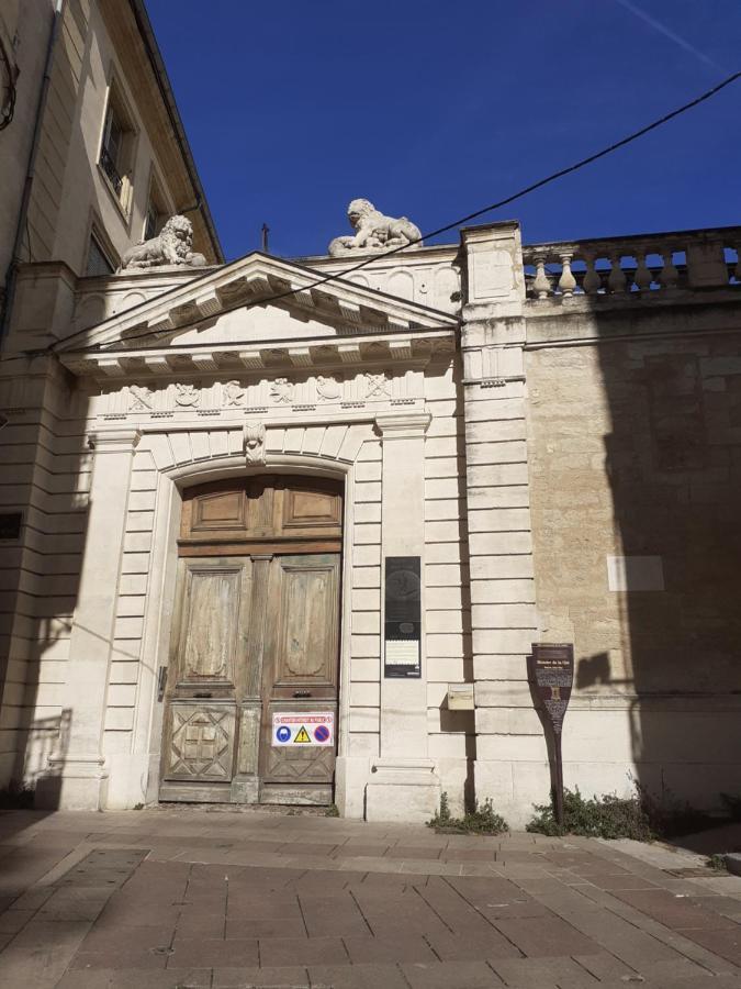 Studio De L'Horloge - Studio De Charme, Hyper Centre Maison Jean Vilar 亞維農 外观 照片